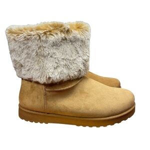 Women’s Arizona Sola Cognac furry boots. Size 11.